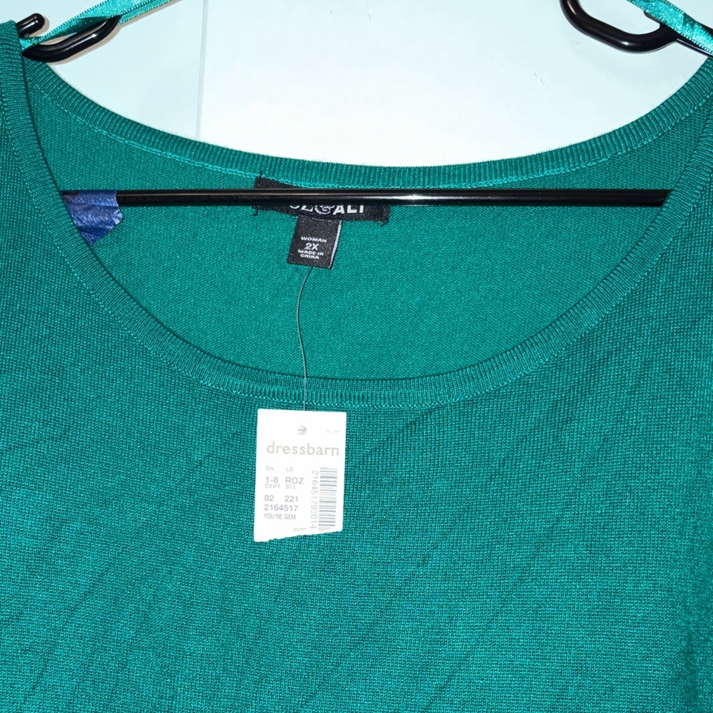 Roz & Ali Green light sweater with Black Beaded Shoulders - Picture 5 of 8